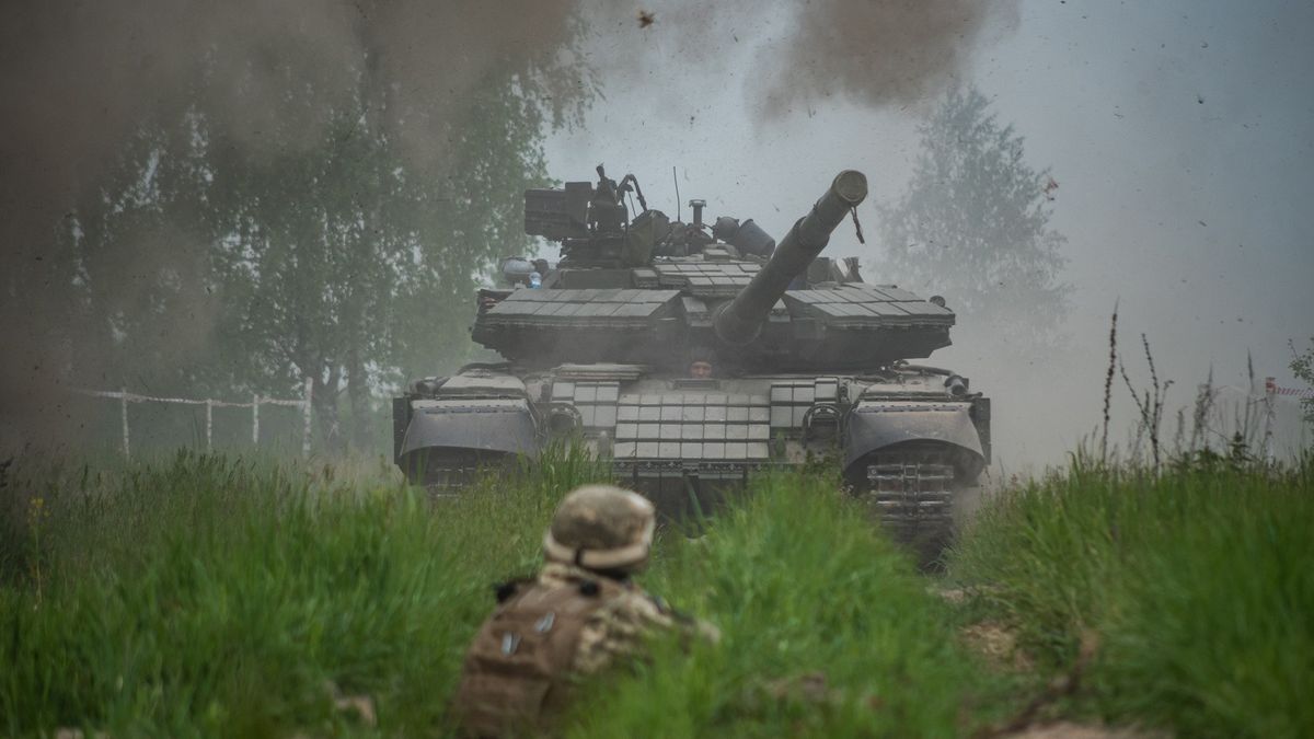 Zprávy z bojiště: Začalo „rozebírání“ ruské obrany
